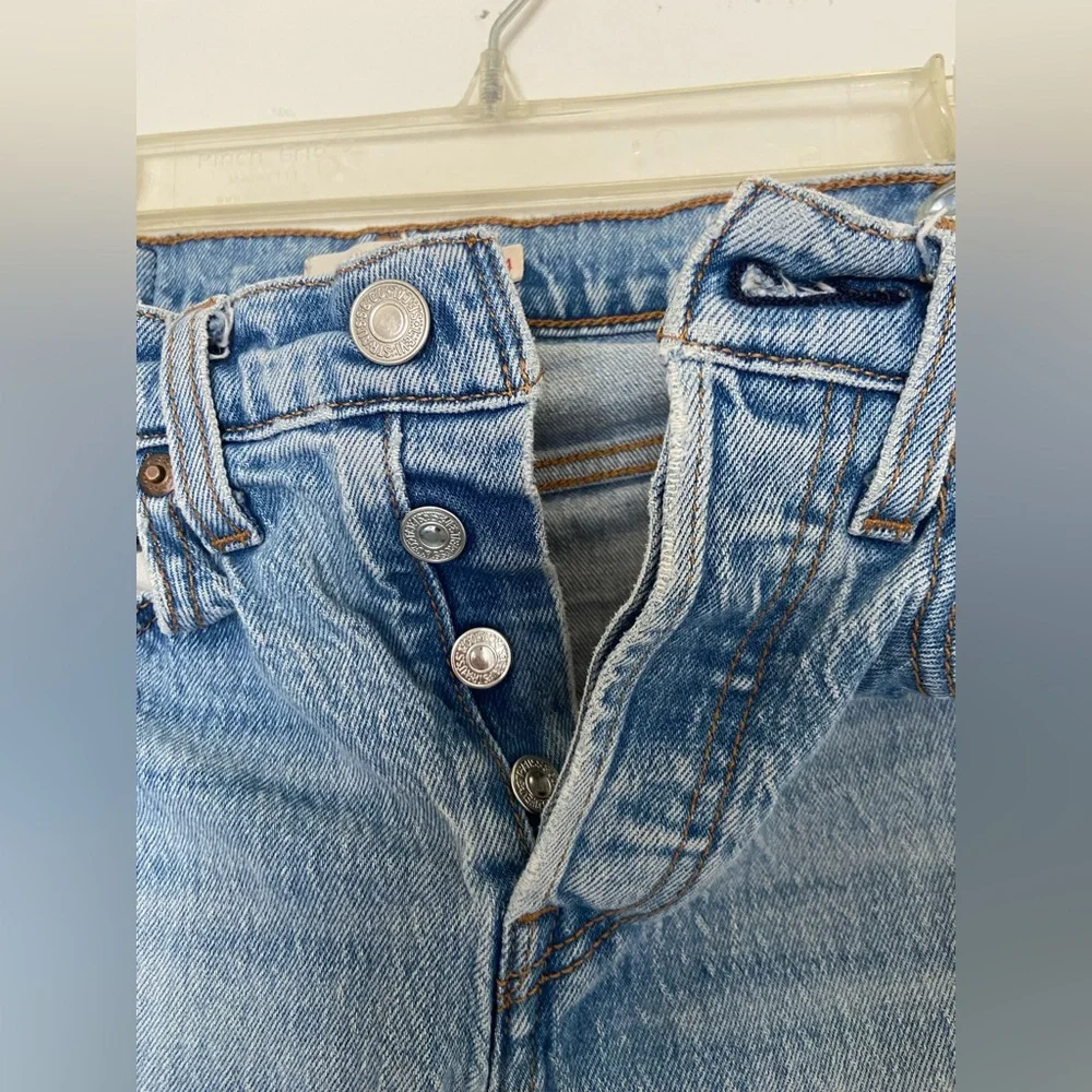 Levi's Wedgie Straight Leg Jeans - Picture 6 of 8